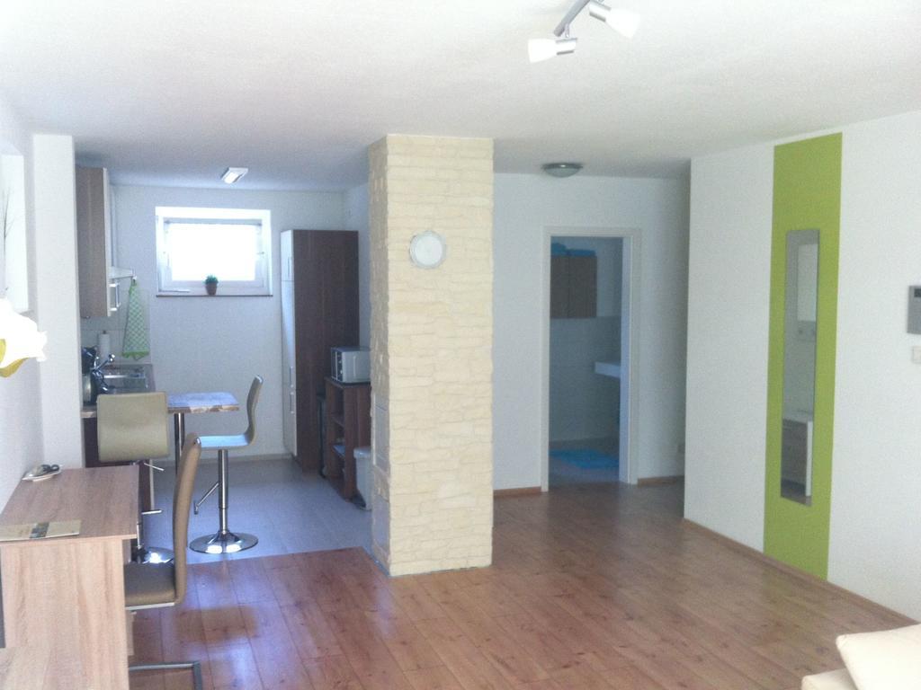 Ferienwohnung Heike Dettingen an der Erms Phòng bức ảnh