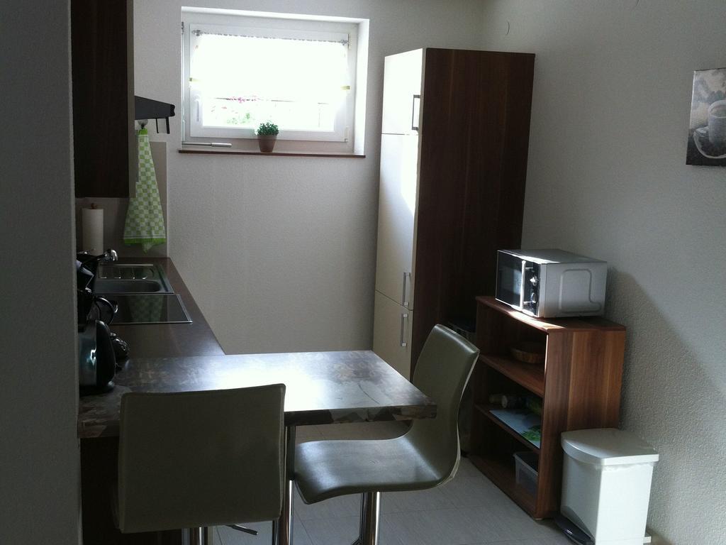 Ferienwohnung Heike Dettingen an der Erms Phòng bức ảnh